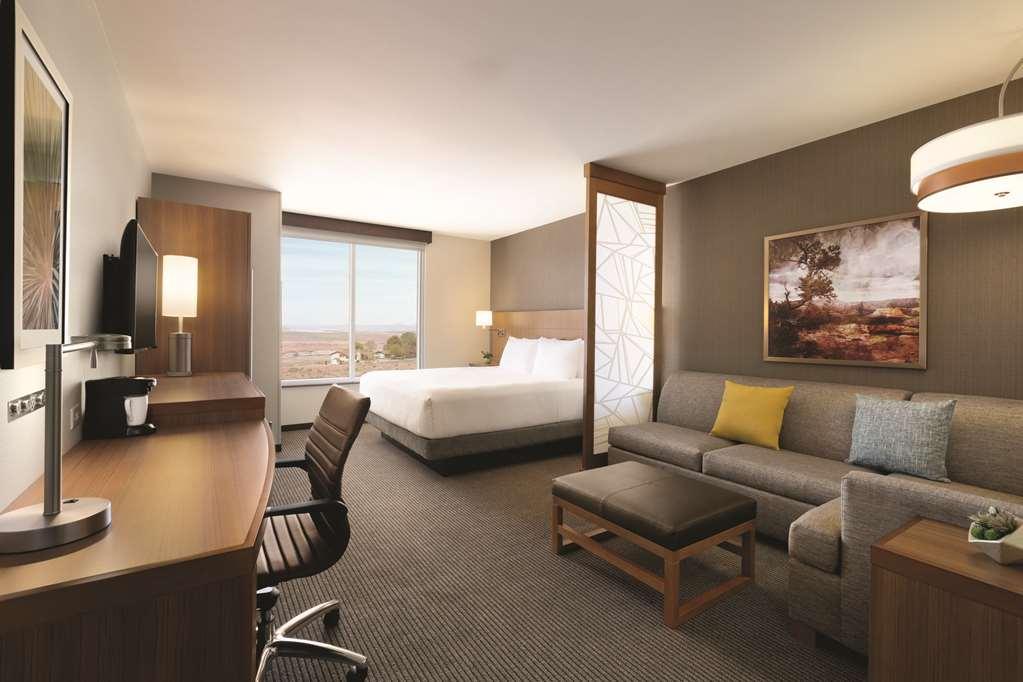 Hyatt Place Page Lake Powell Room photo