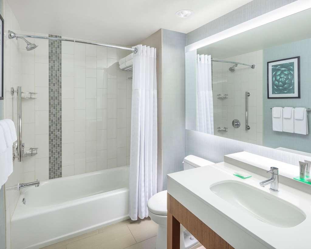Hyatt Place Page Lake Powell Room photo